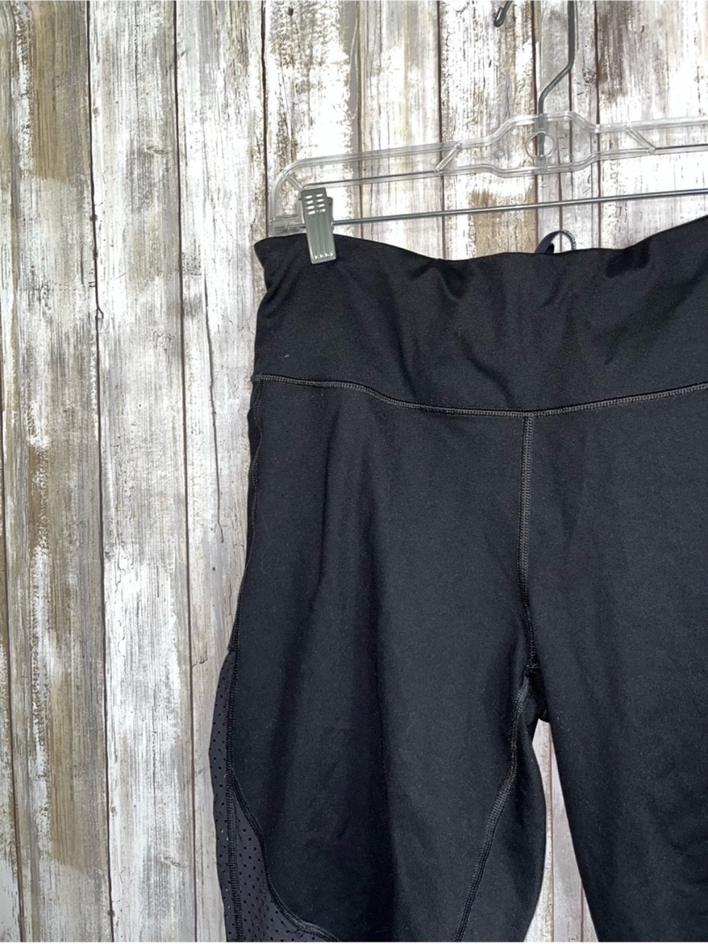 Victoria Sport High Rise Mesh Panel Leggings XL Black Cropped Workout - Picture 3 of 6